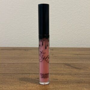 Kylie Jenner Velvet liquid lipstick Charm